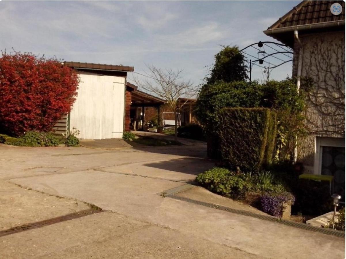 Les Nympheas, Appart Au Calme Et Grand Jardin A 15 Min De Disneyland, Crecy-la-Chapelle Exterior photo